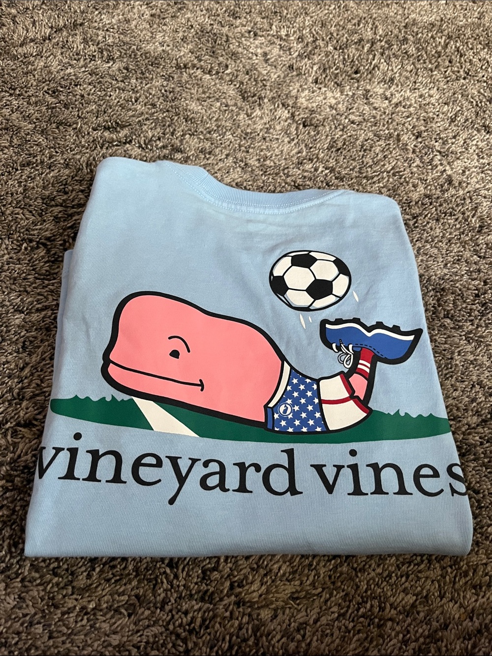 Vineyard Vines Light Blue Whale Soccer Graphic Tee with Pink Whale. New. Size 7